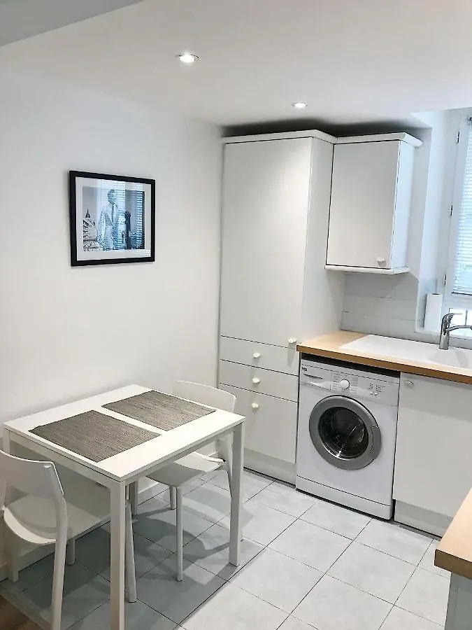 Apartment Studio Carre D'Or Cannes France